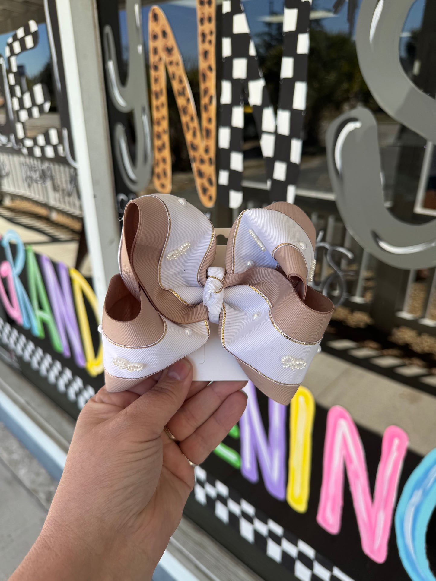 Tan White Gold with White Pearl Accents Bow - Alligator Clip