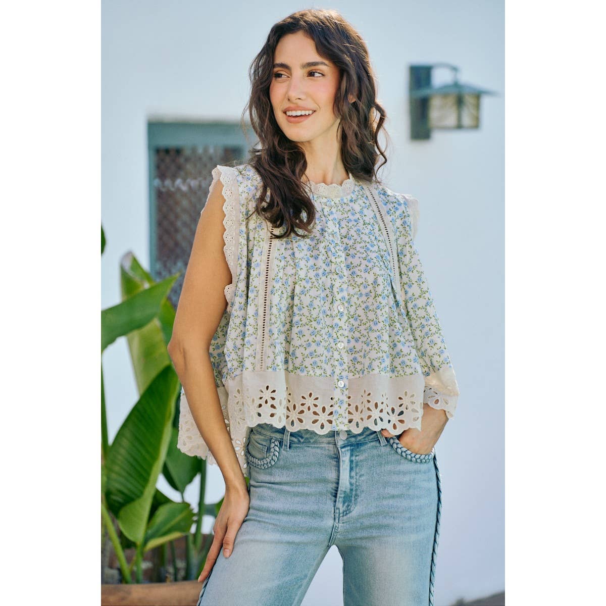 FLORAL PRINT WOVEN BUTTON DOWN TRIMMED BLOUSE TOP