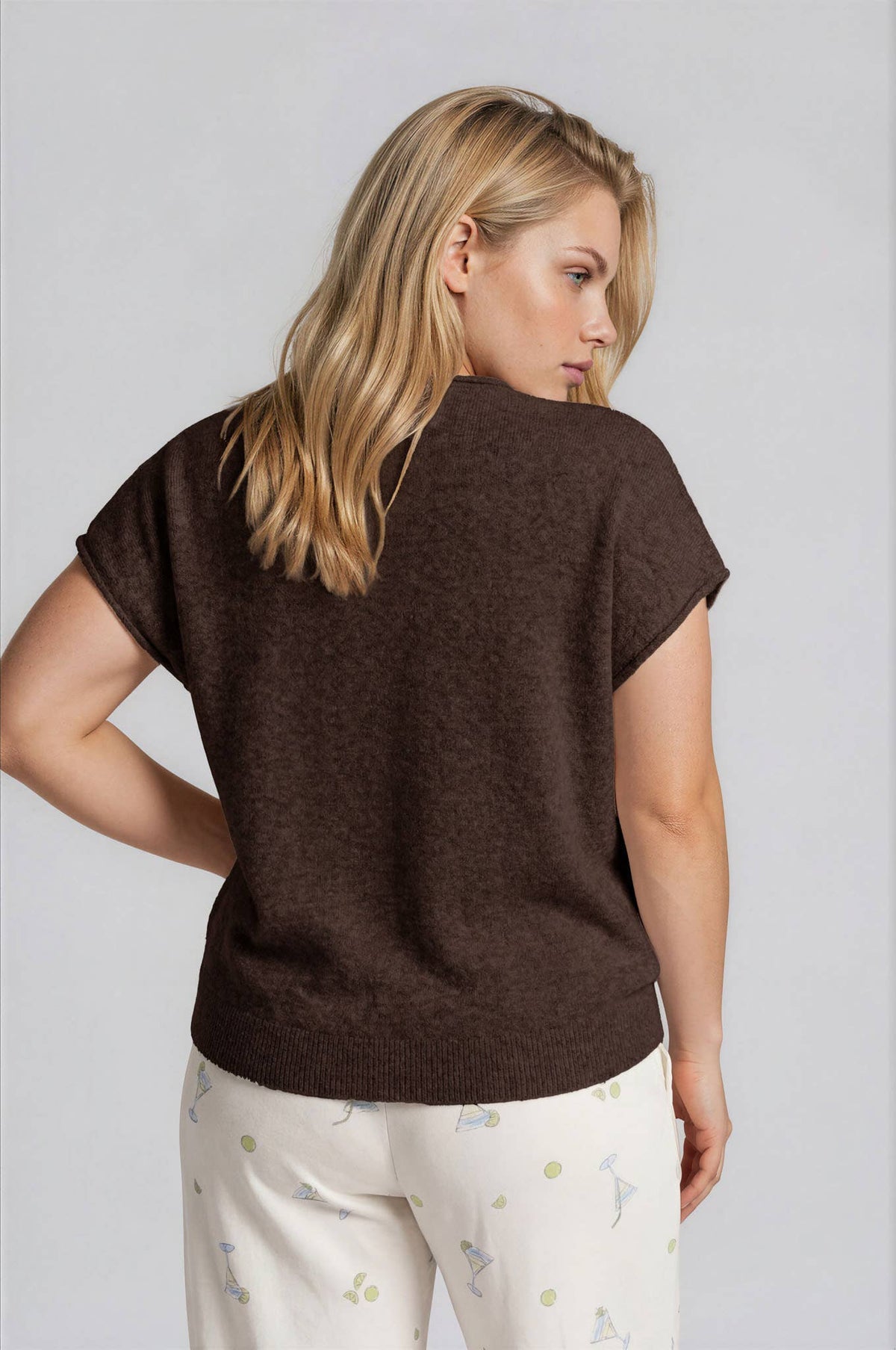 PLUS RAW EDGE SLEEVELESS LIGHTWEIGHT CARDIGAN
