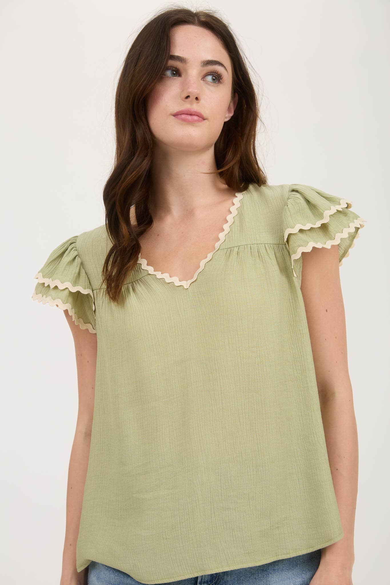 V NECK WAVY TRIM RUFFLE SLEEVE TOP