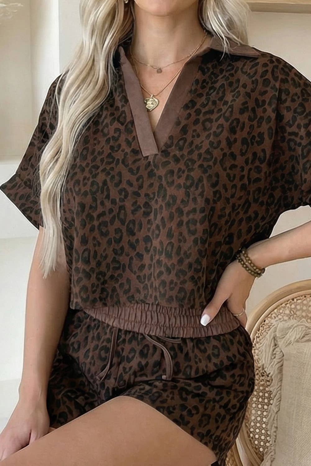 V Neck Collar Leopard Print Top and Shorts 2pcs Set