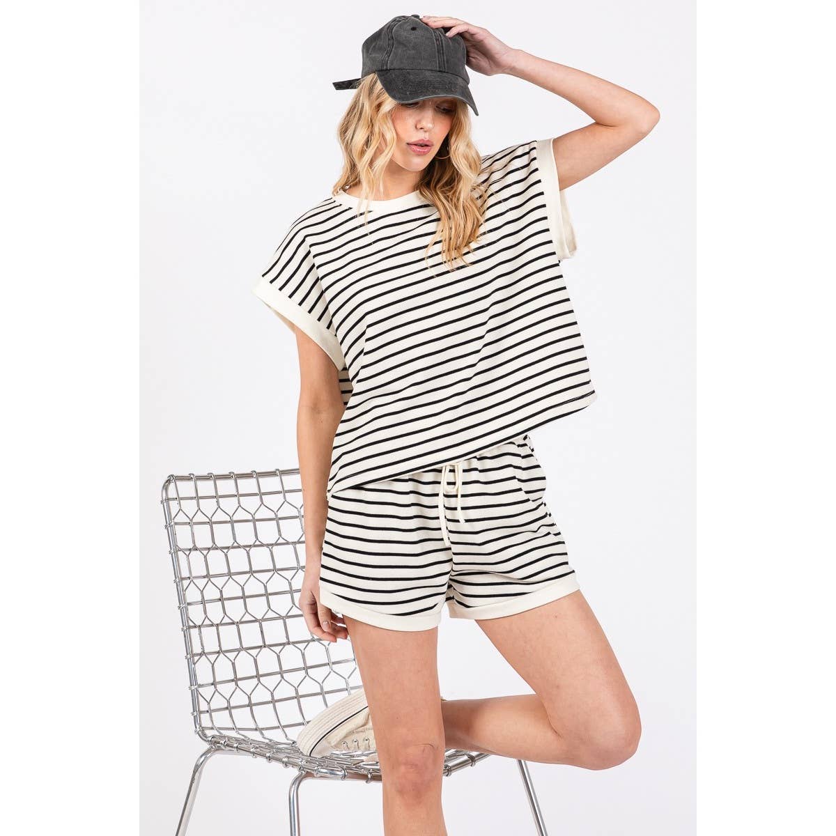 Contrast Striped Round Neck Top & Shorts Set Loungewear