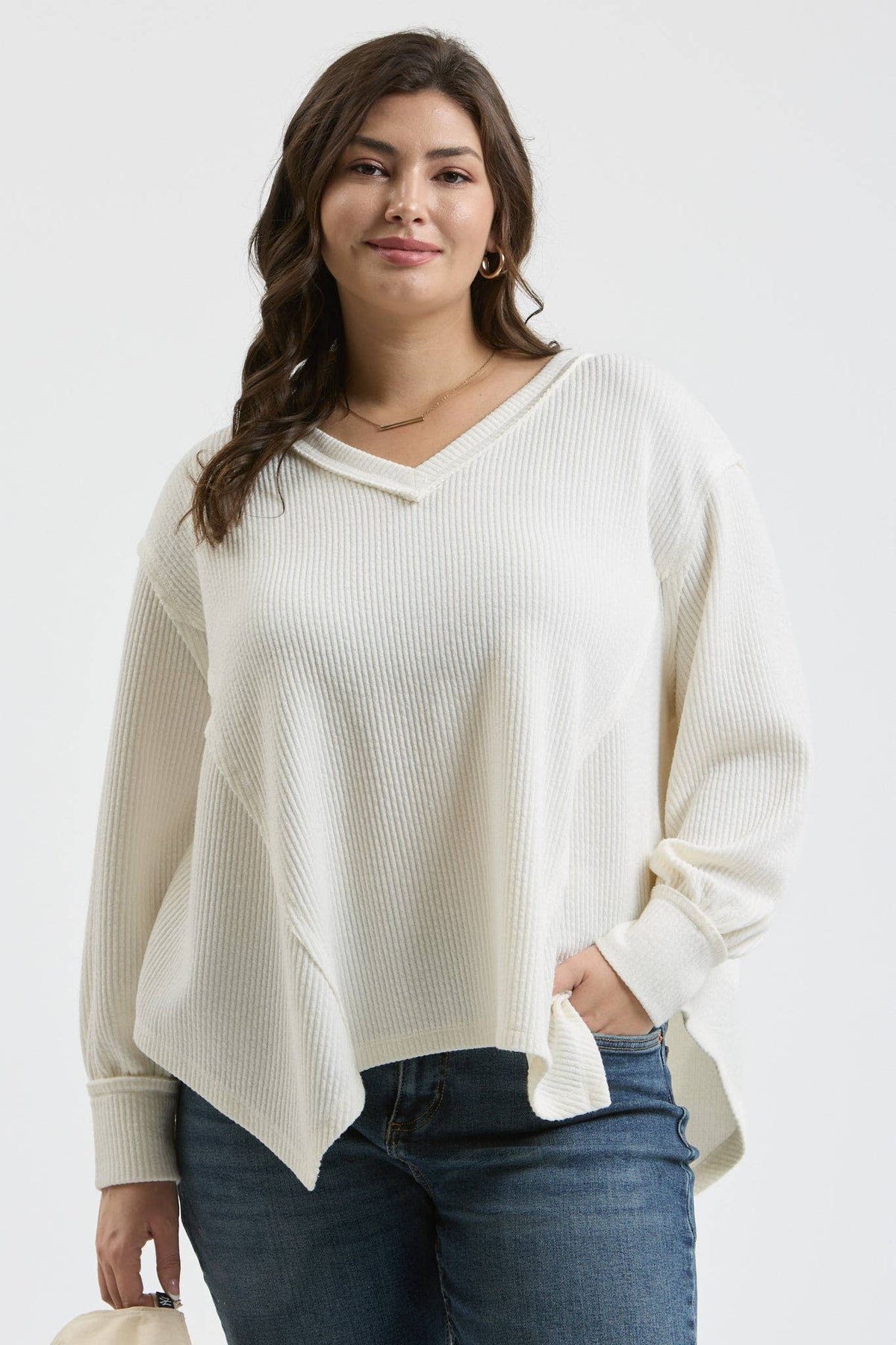 PLUS V NECK ASYMMETRICAL HEM LONG SLEEVE KNIT TOP