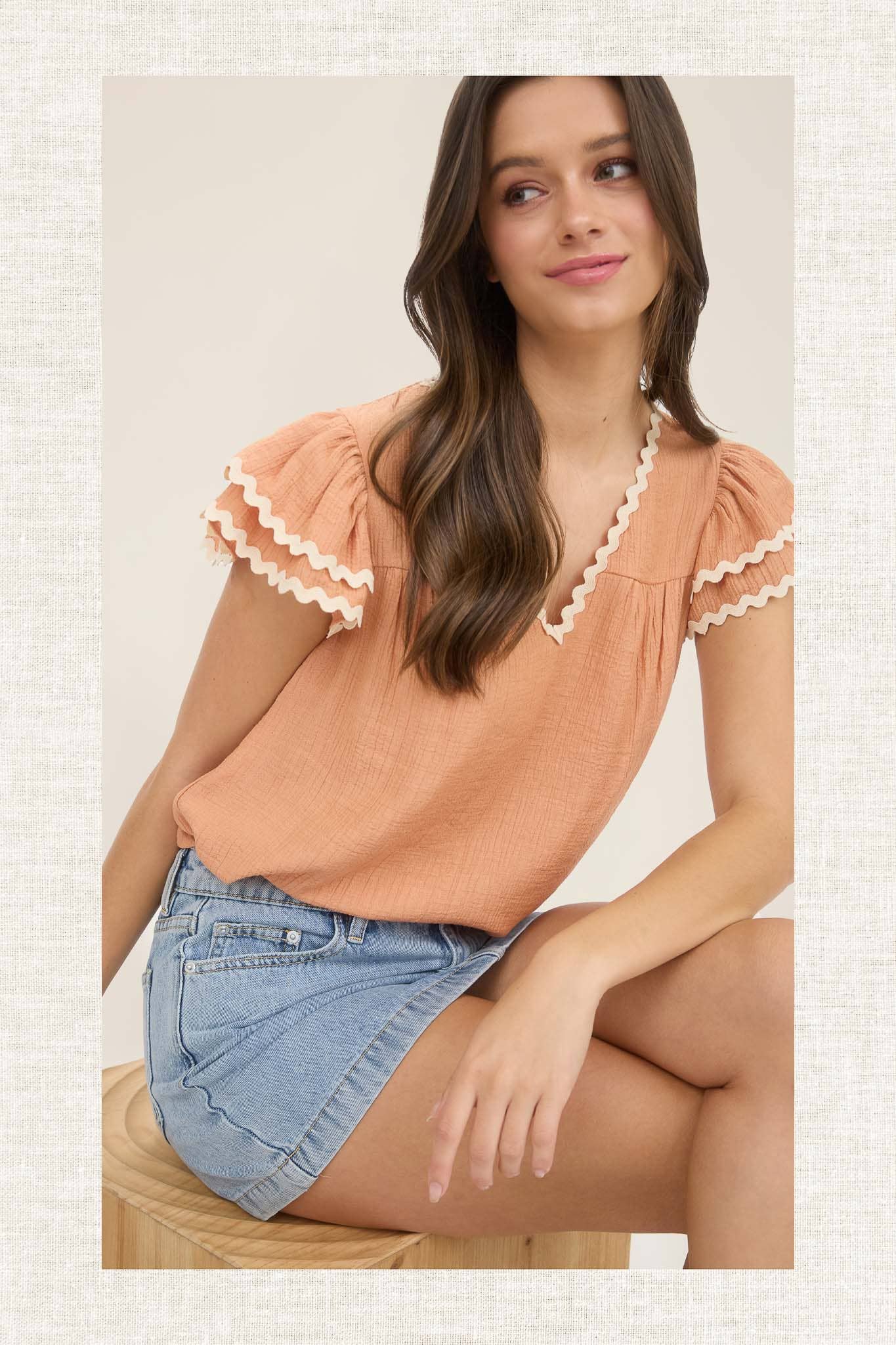 V NECK WAVY TRIM RUFFLE SLEEVE TOP