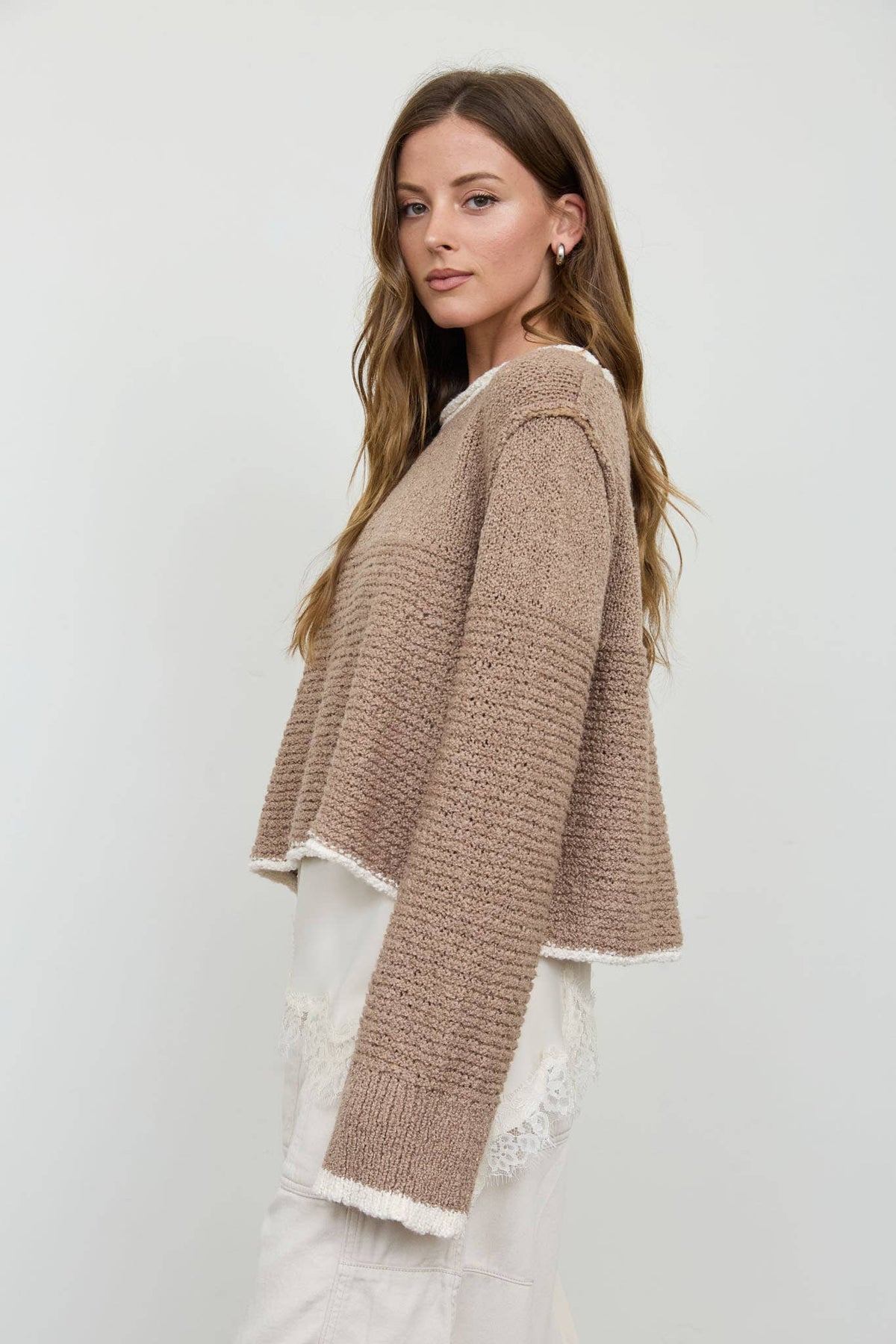 CONTRAST TRIM AND KNIT PATTERN LONG SLEEVE SWEATER
