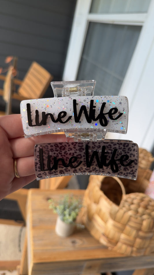 Line Wife Claw Clip