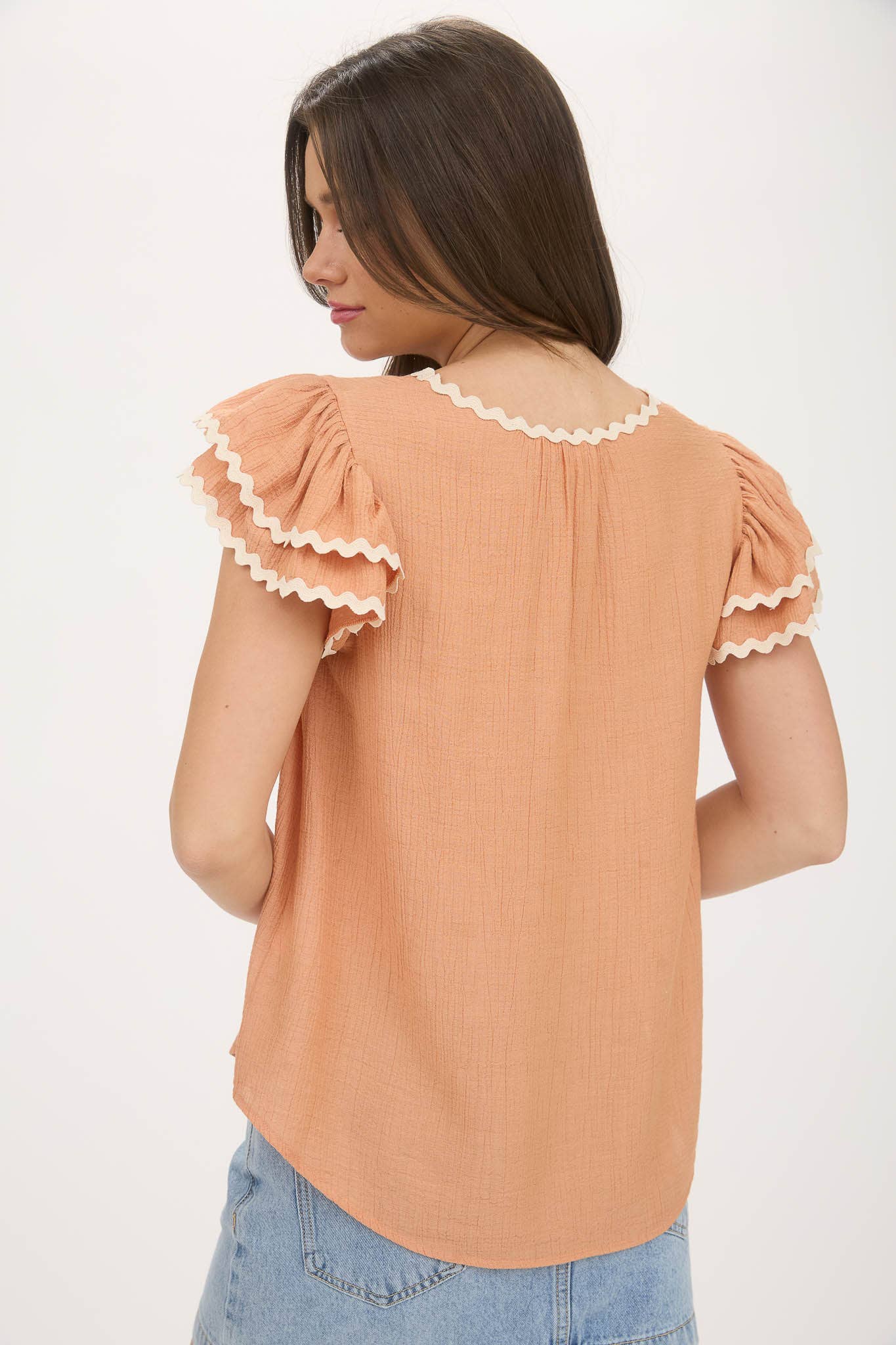 V NECK WAVY TRIM RUFFLE SLEEVE TOP