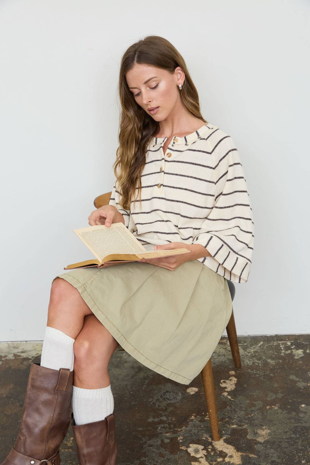 STRIPE HENLEY WIDE LONG SLEEVE KNIT TOP