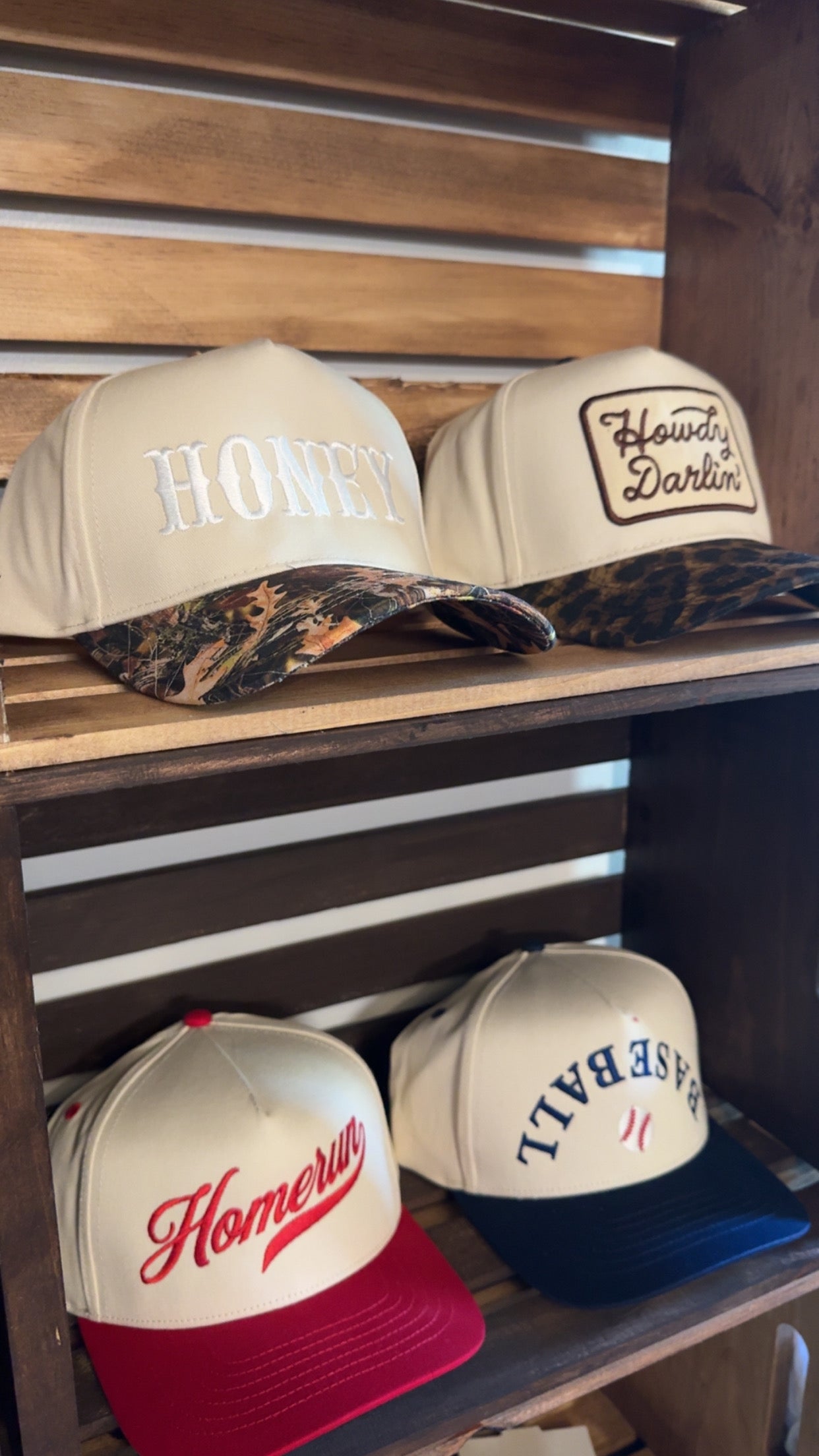 HONEY Lettering Embroidery Camo Two-Tone Cap