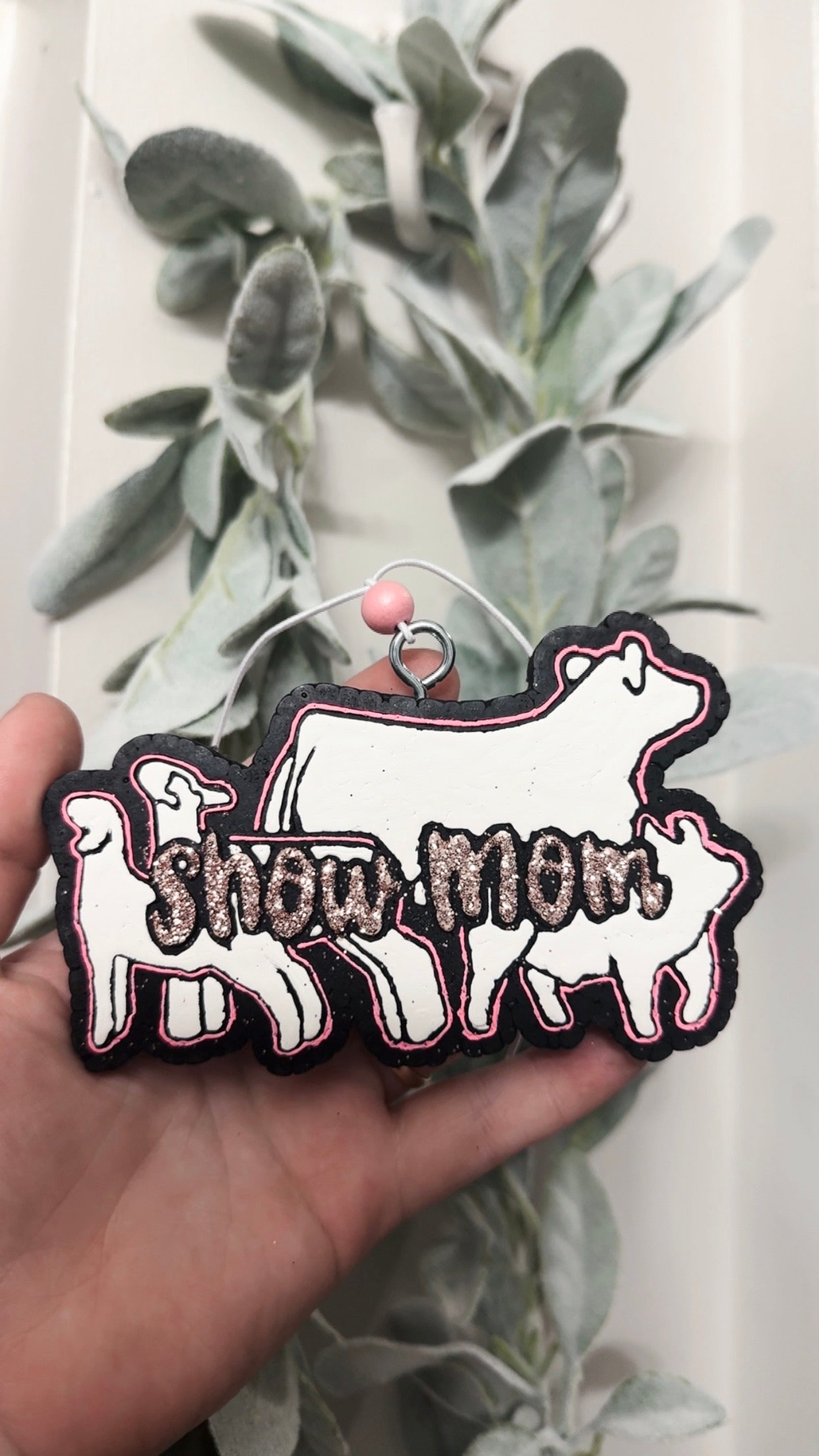 Show Mom Freshie