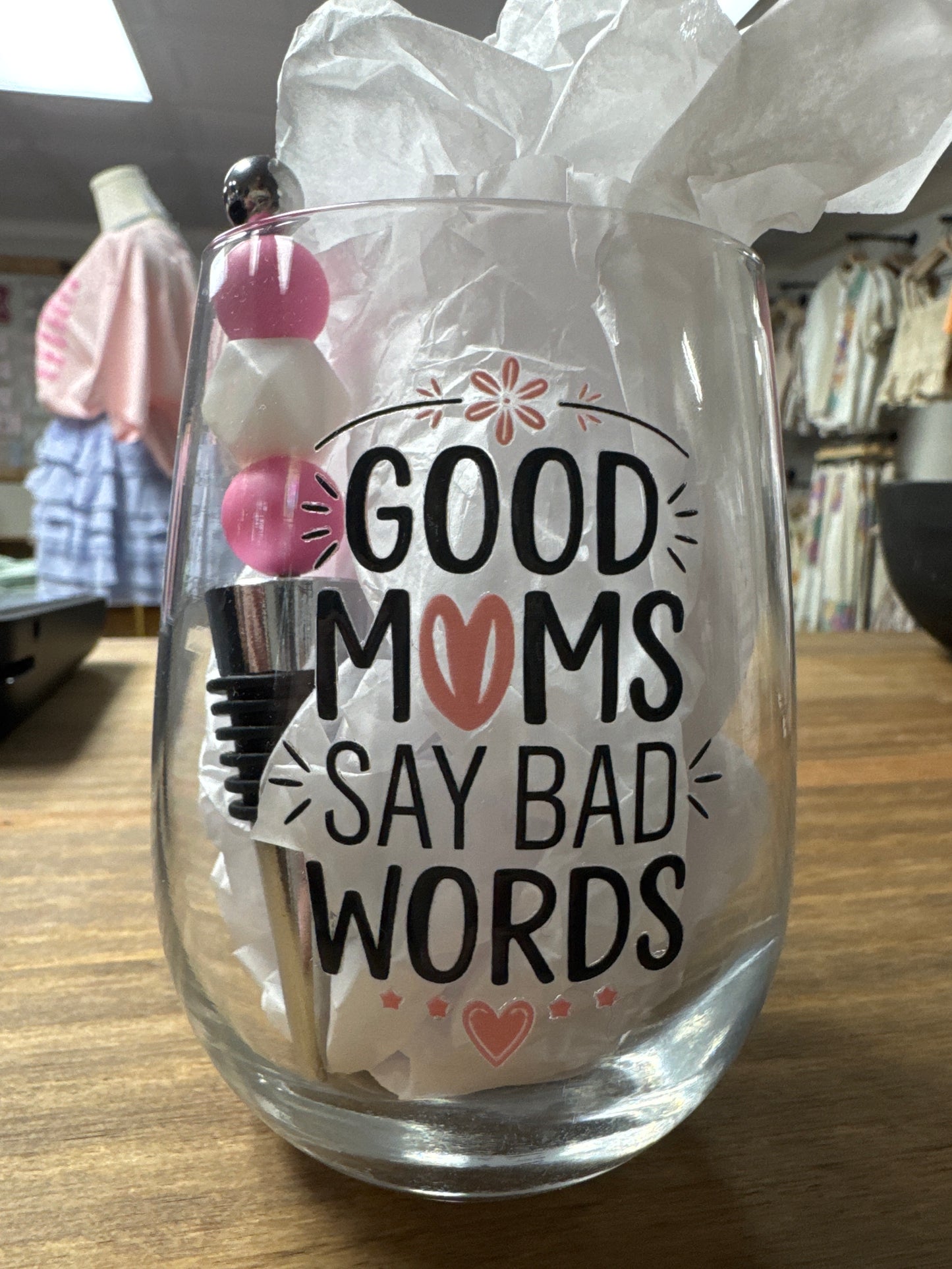 Beads&Things Wine Glass with Bottle Stopper