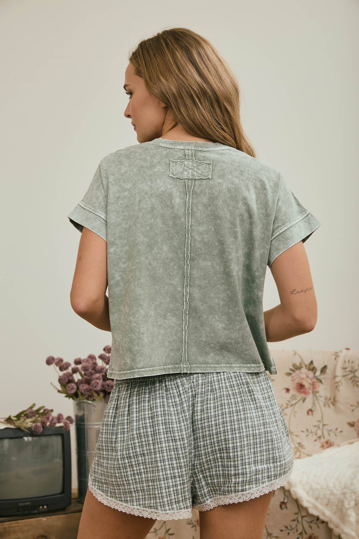 WASHED SHORT SLEEVE BOXY KNIT TOP