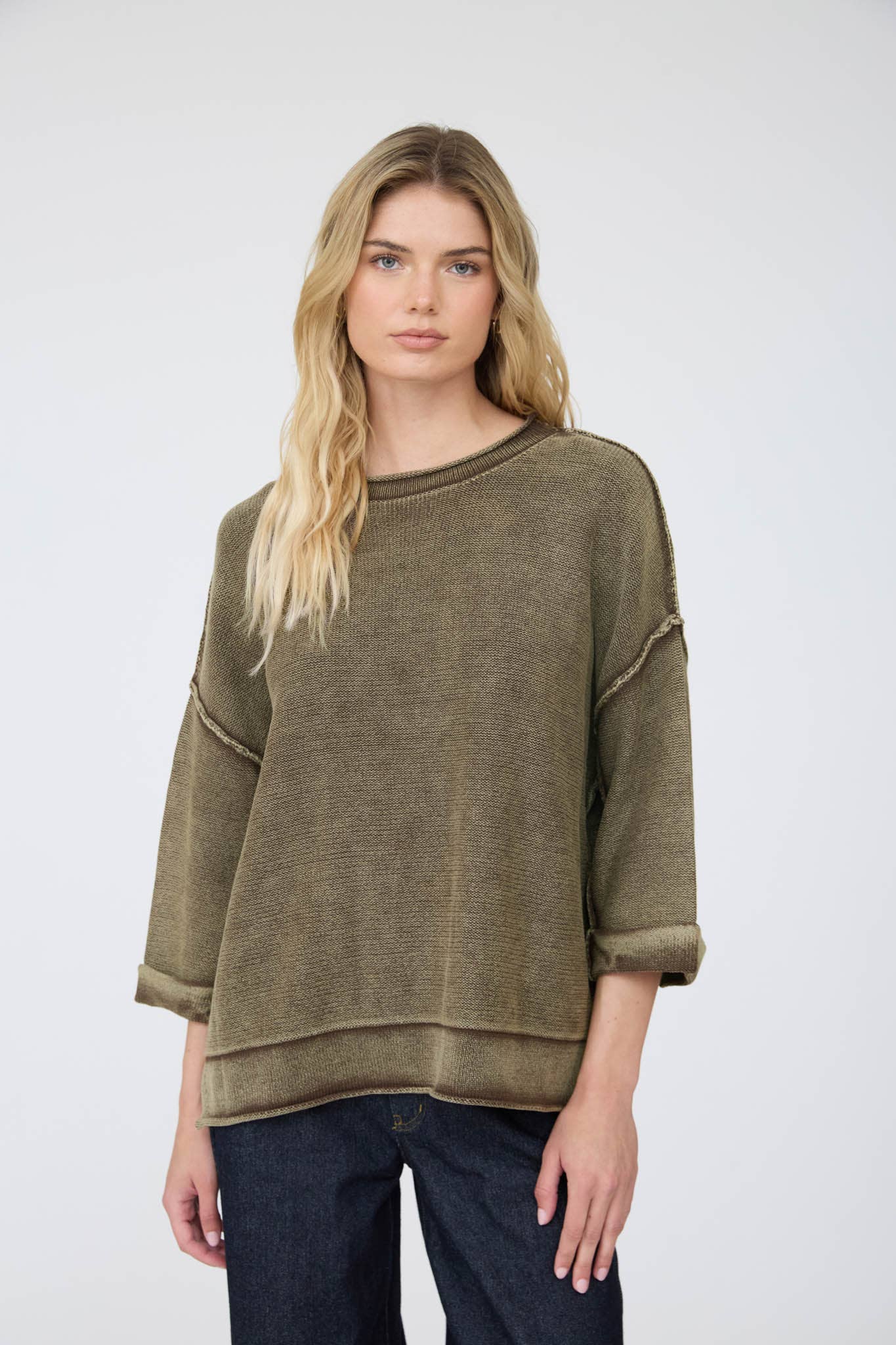 WASHED INVERTED SEAM SHORT SLEEVE SWEATSHIRT