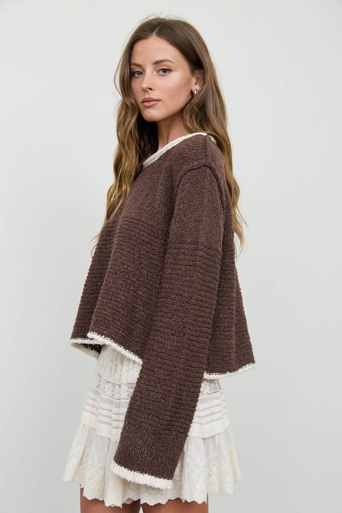 CONTRAST TRIM AND KNIT PATTERN LONG SLEEVE SWEATER
