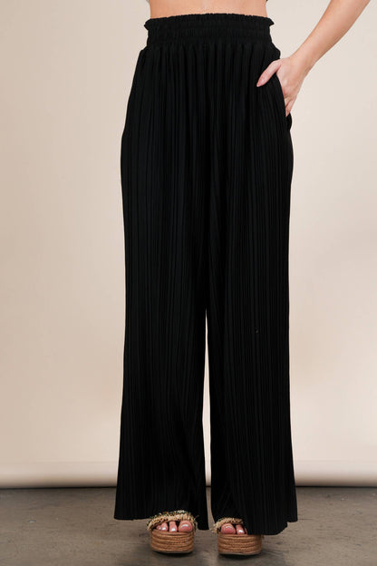 Solid Wide Leg Pleated Pants Plus Size