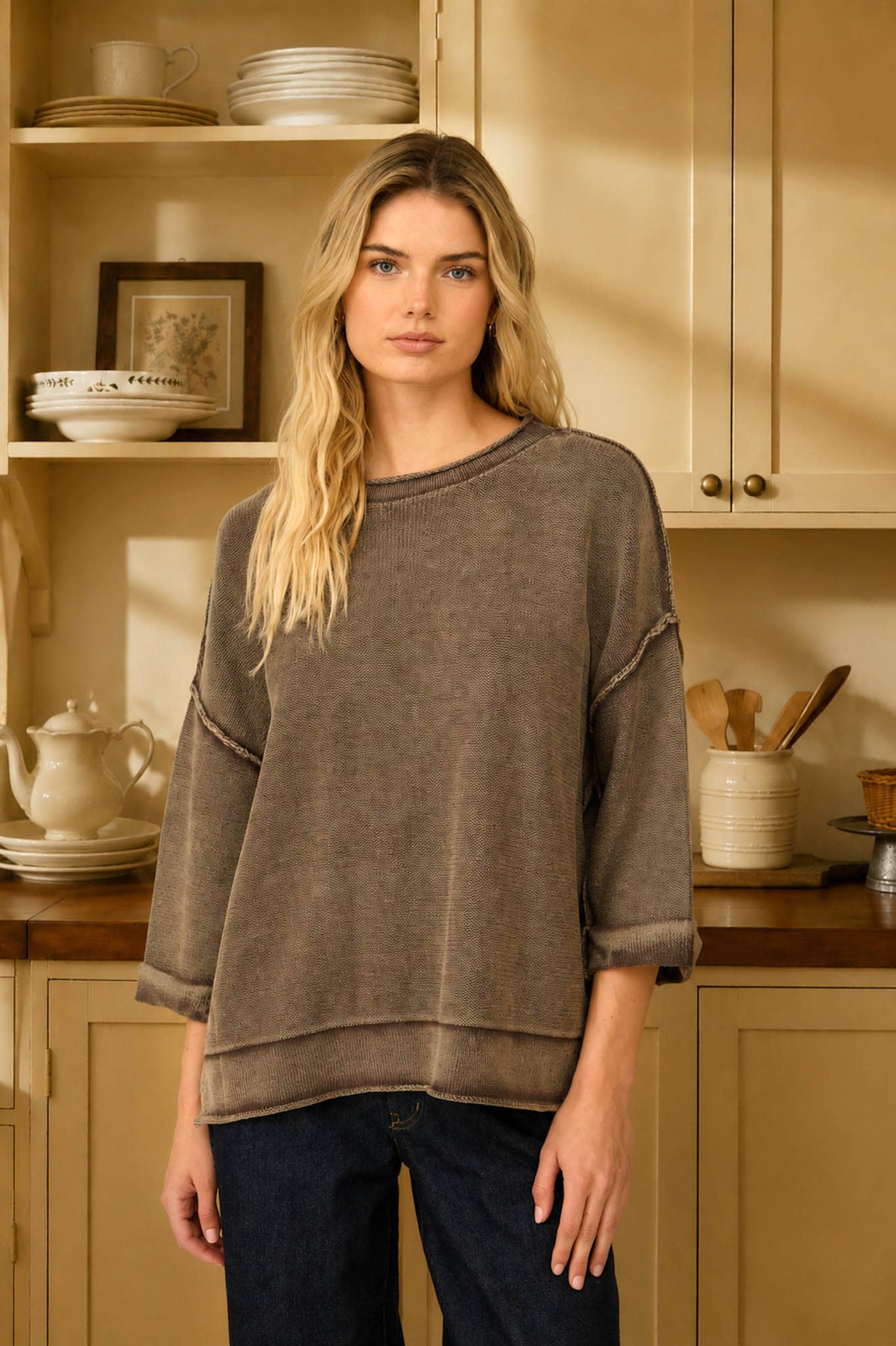 WASHED INVERTED SEAM SHORT SLEEVE SWEATSHIRT
