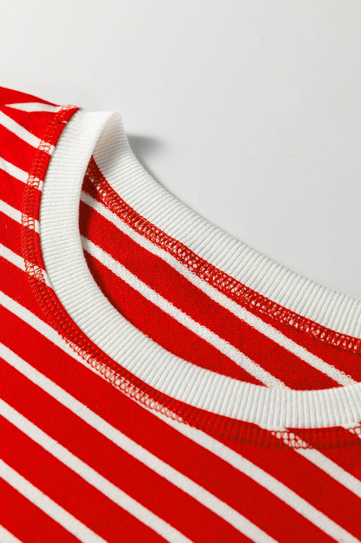 Fashion Stripe Ribbed Round Neck Trim Loose Tank Top