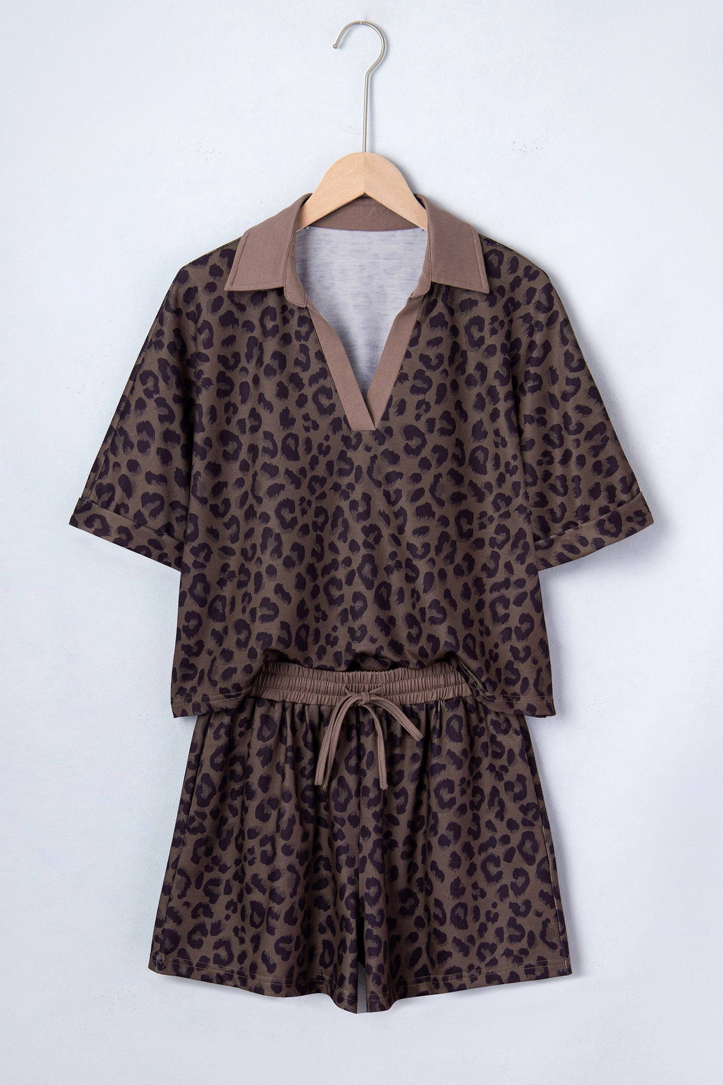 V Neck Collar Leopard Print Top and Shorts 2pcs Set