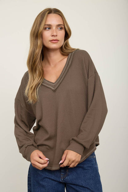 RAW EDGE V-NECK LONG SLEEVE TEXTURED KNIT TOP