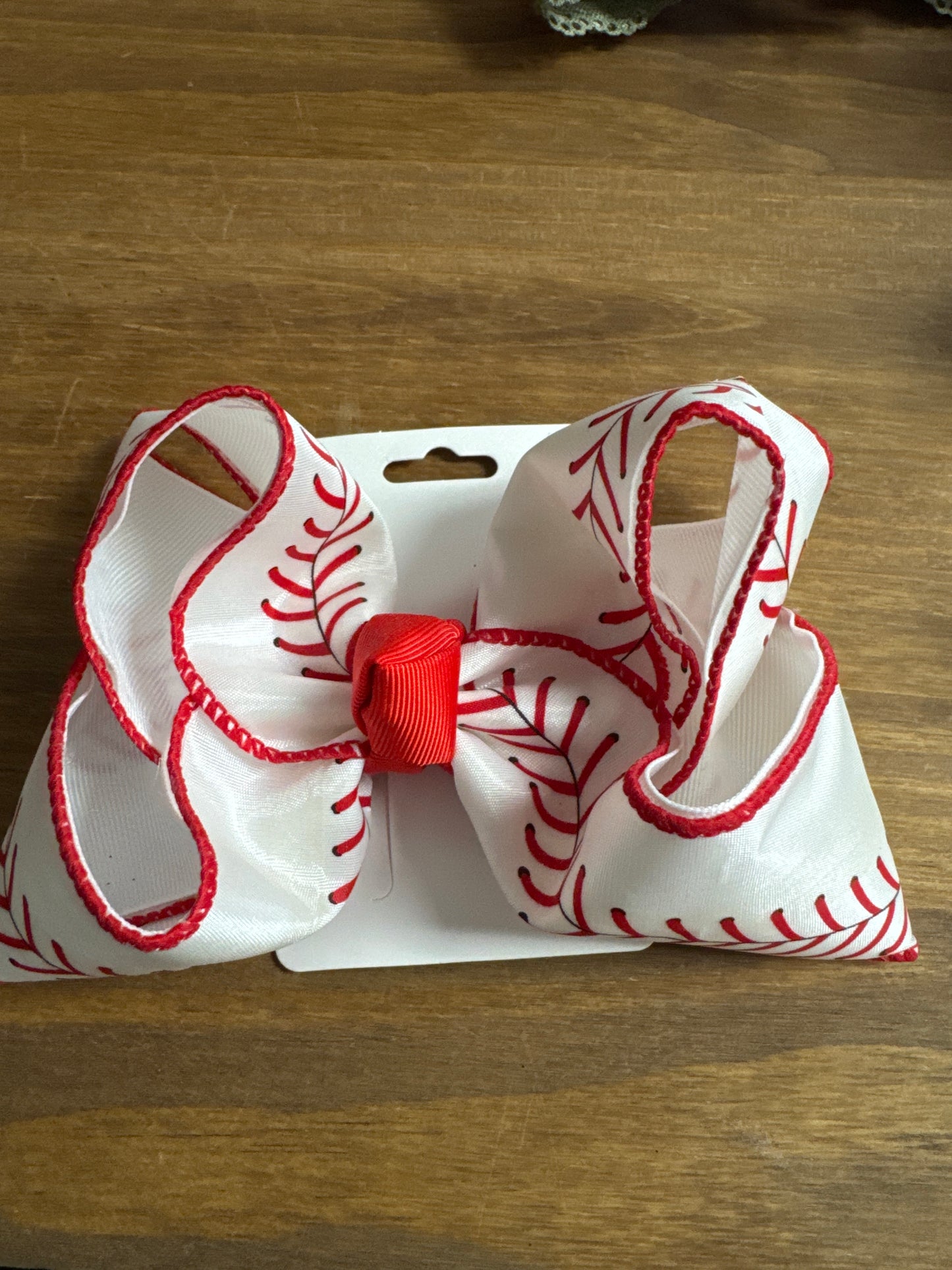 Bow-Alligator Clip-18-072426